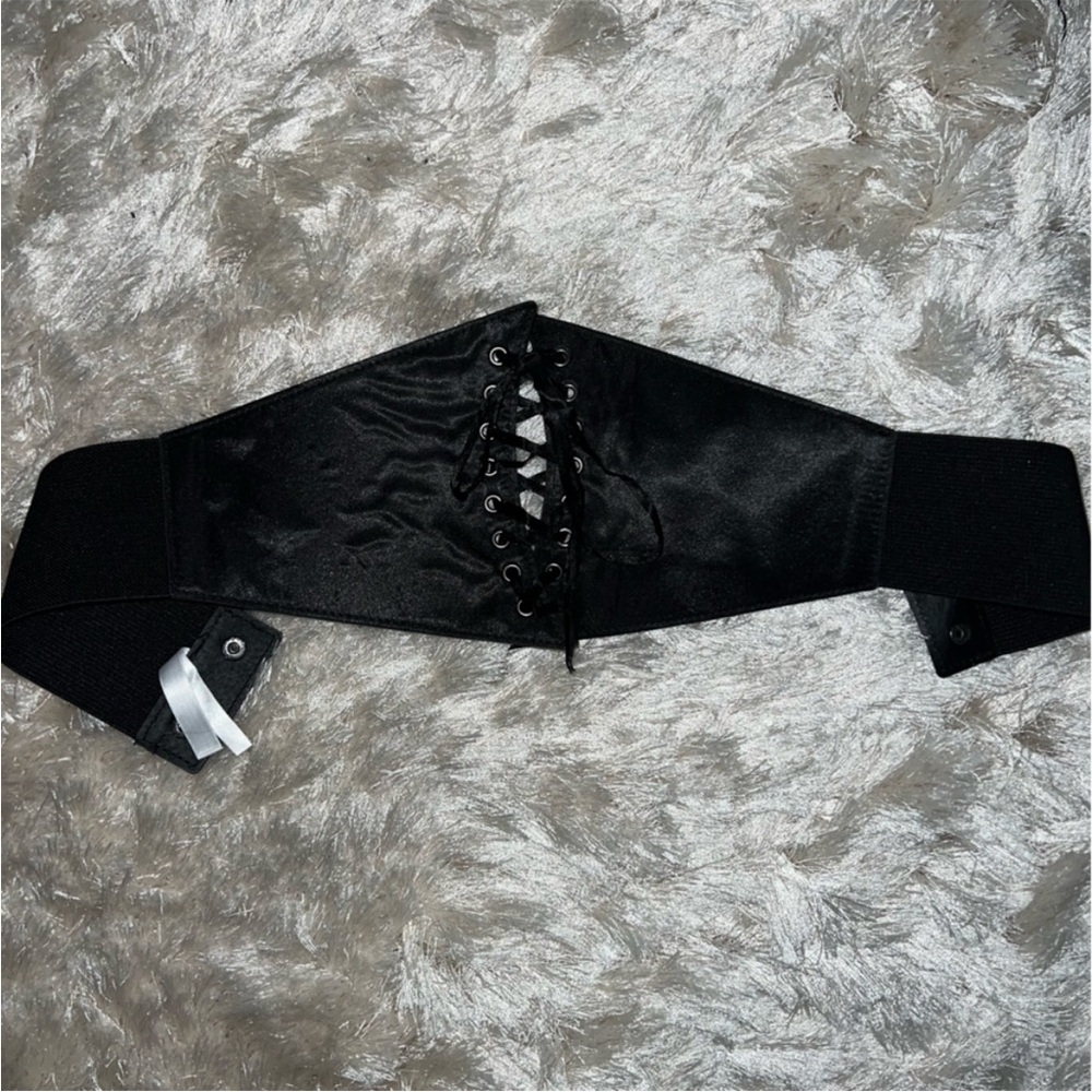 Black corset belt